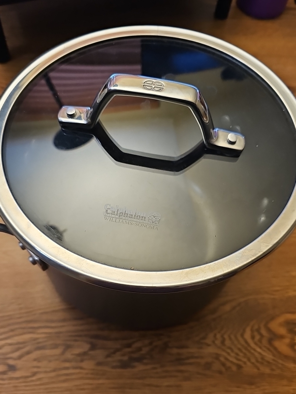 Calphalon 6 quart / 5.7L Nonstick Stockpot with Glass Lid